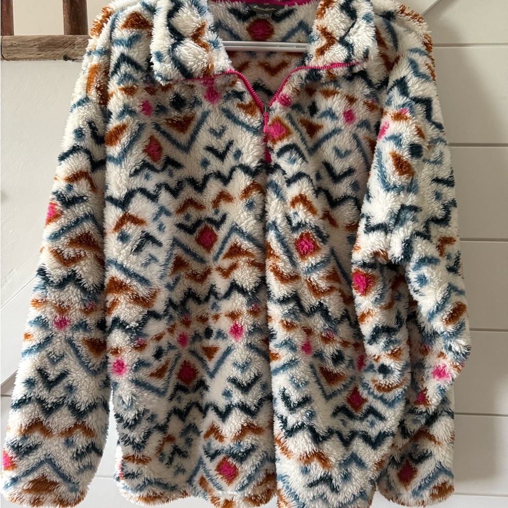Eddie Bauer Cozy Geometric Patterned Fleece Jacket. Fur lined inside so soft!